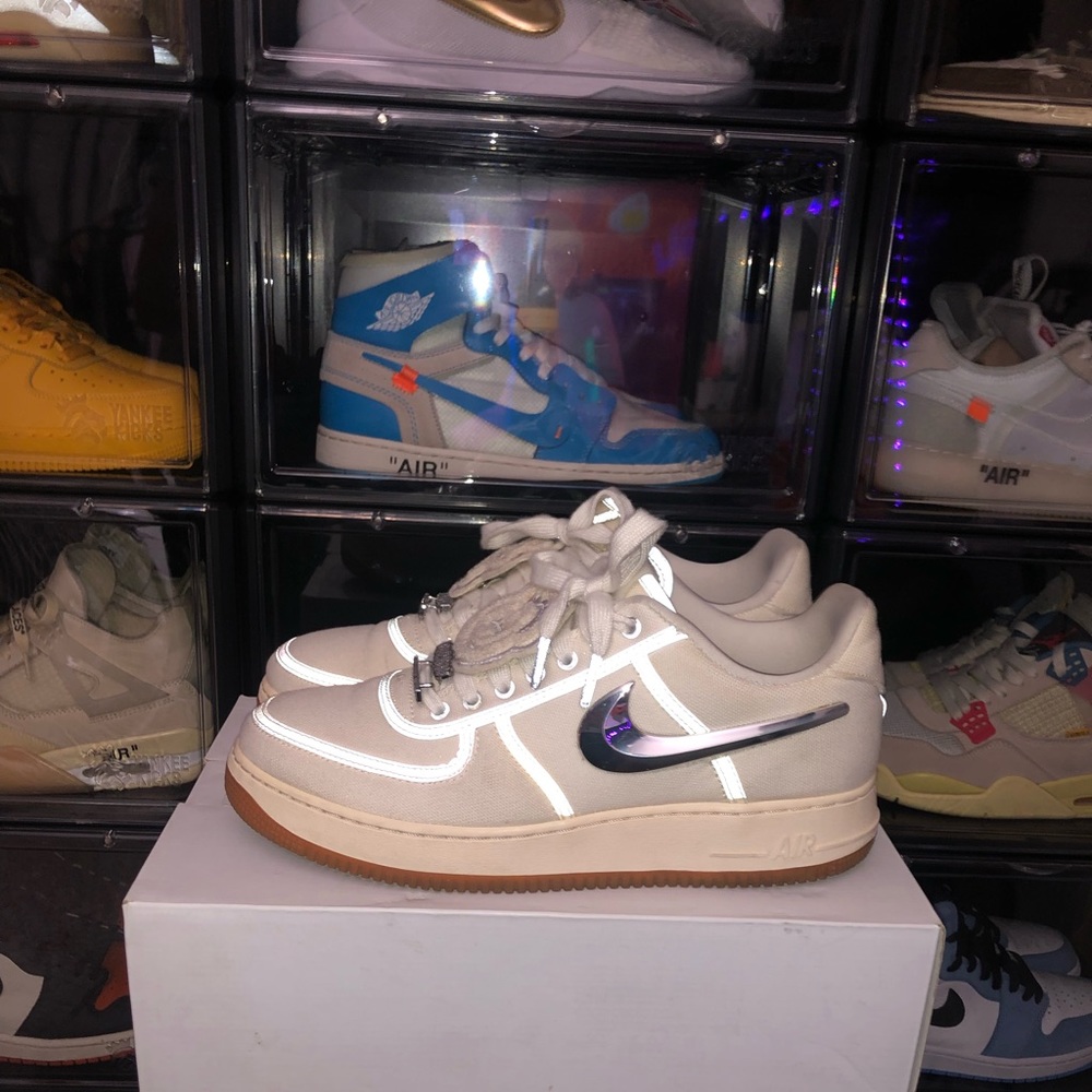 Travis Scott AF1 “Sail”
